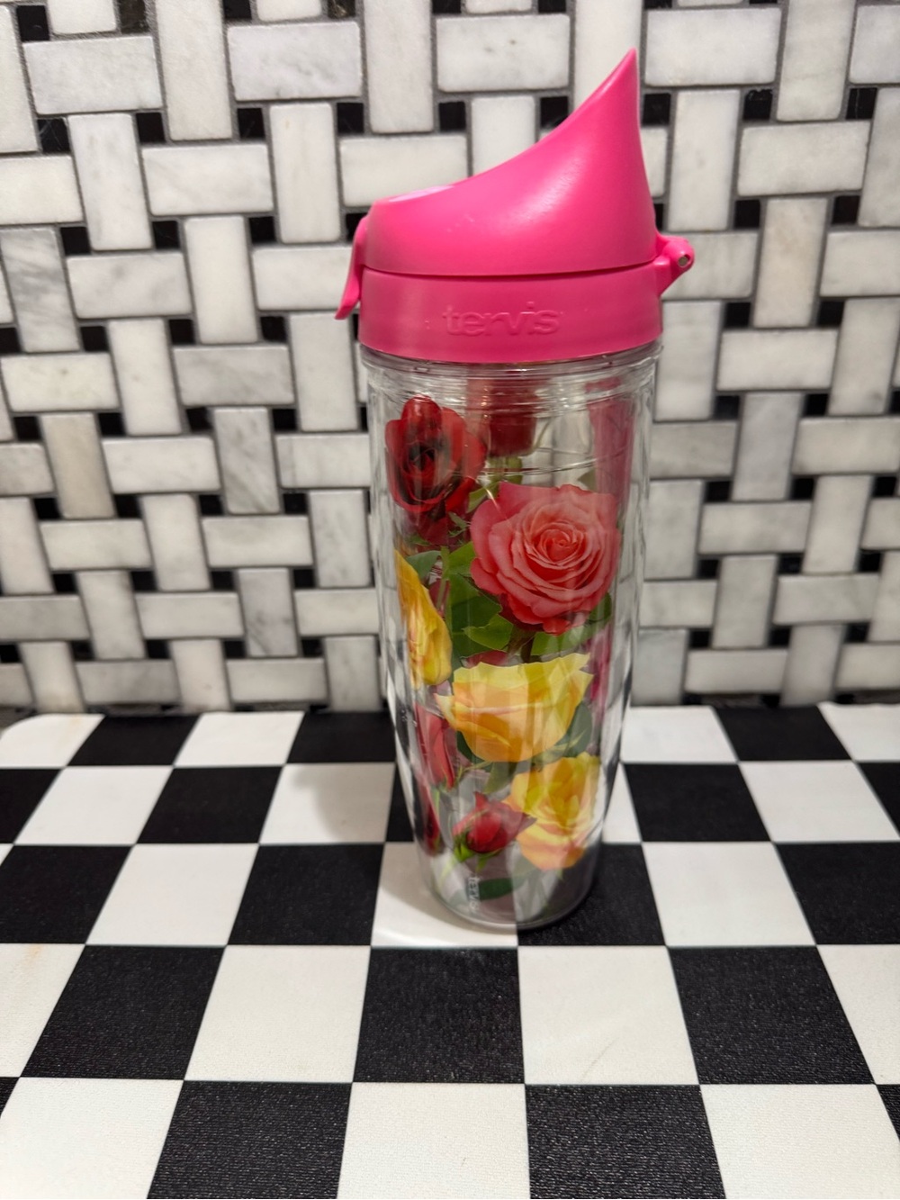 🌹 Tervis Insulated Water Bottle with Floral Design Flip Top